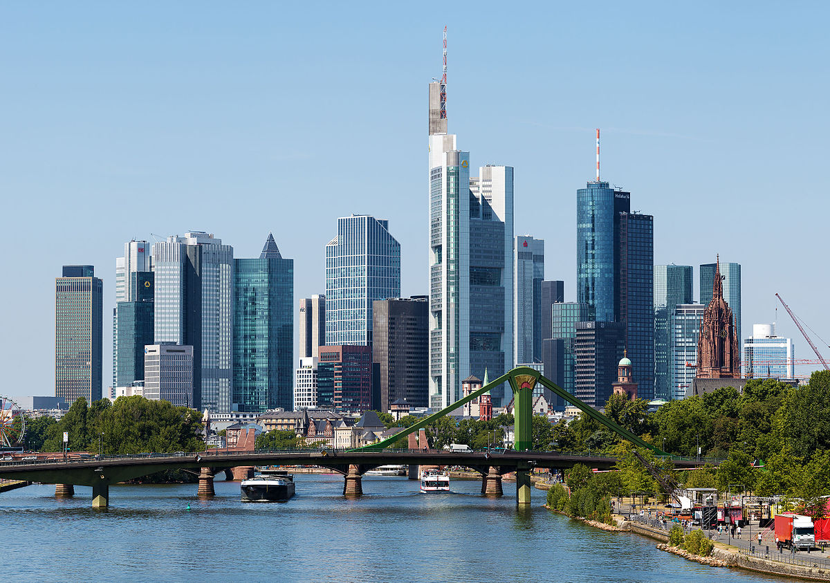 1200px-Skyline_Frankfurt_am_Main_2015